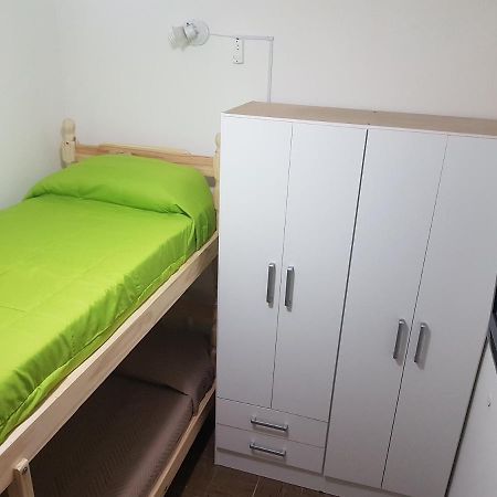 Habitacion Con Bano Privado Un Piso Por Escalera Buenos Aires Exteriör bild